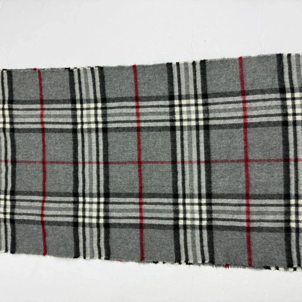Croft & Barrow Gray Soft Acrylic Scarf  Made in Germany